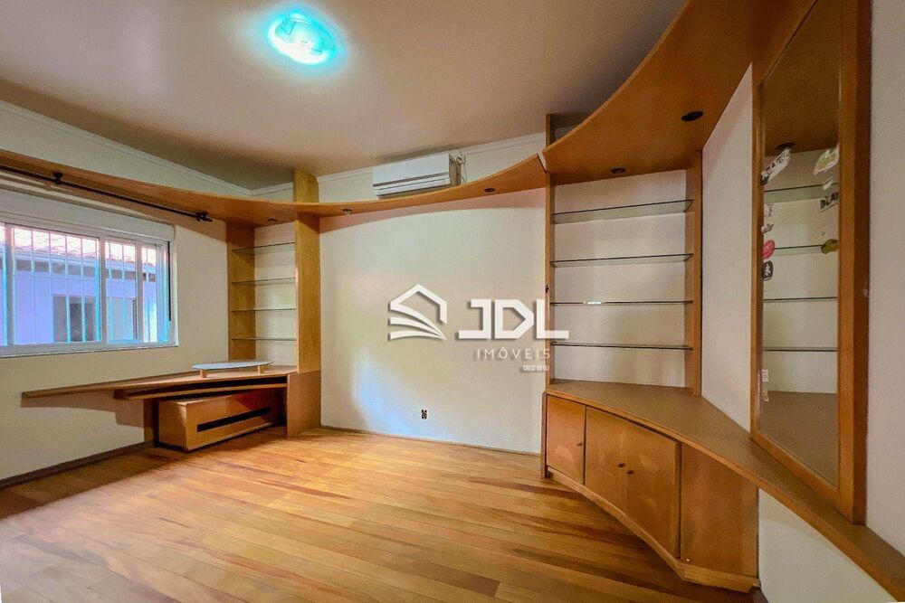 Casa, 4 quartos, 235 m² - Foto 4