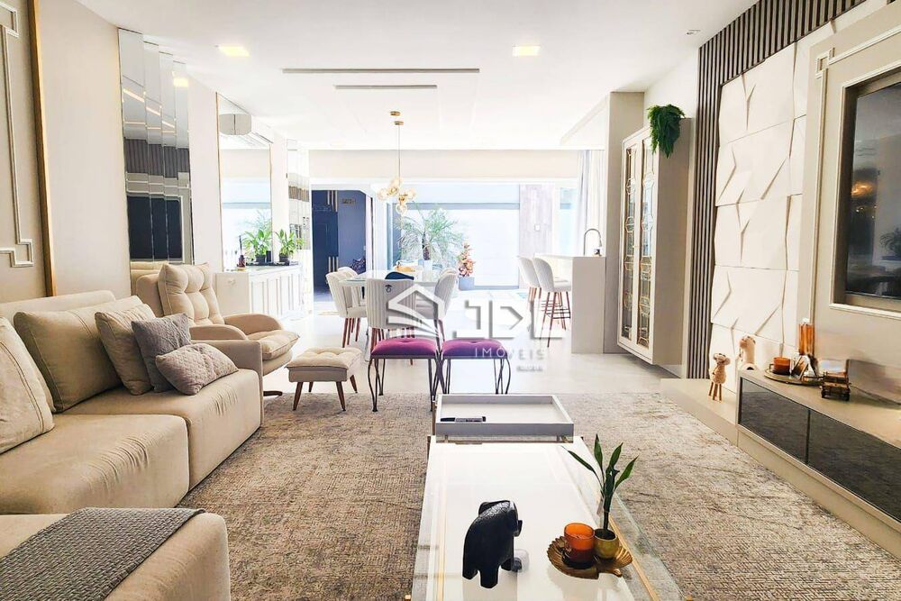 Casa à venda com 3 quartos, 246m² - Foto 5