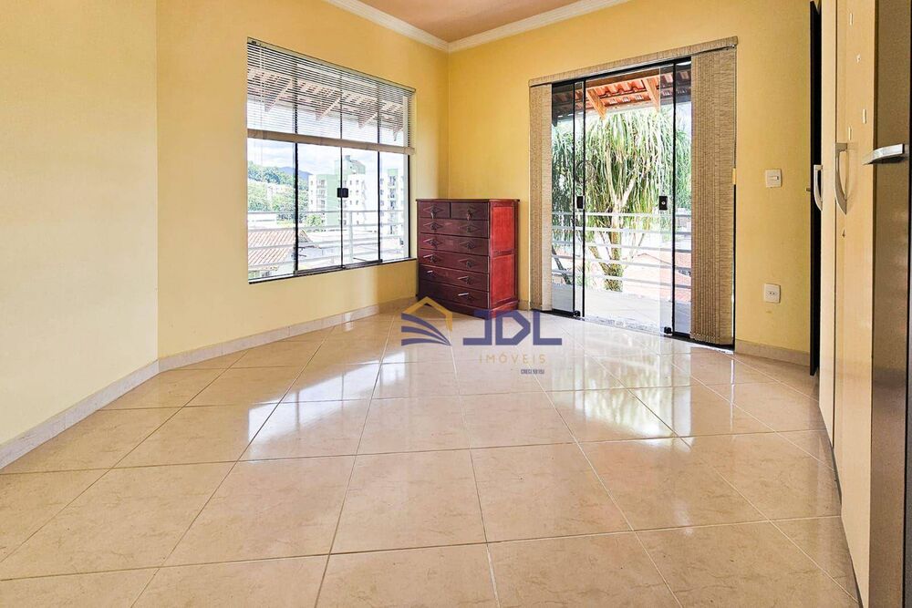 Casa, 3 quartos, 184 m² - Foto 11