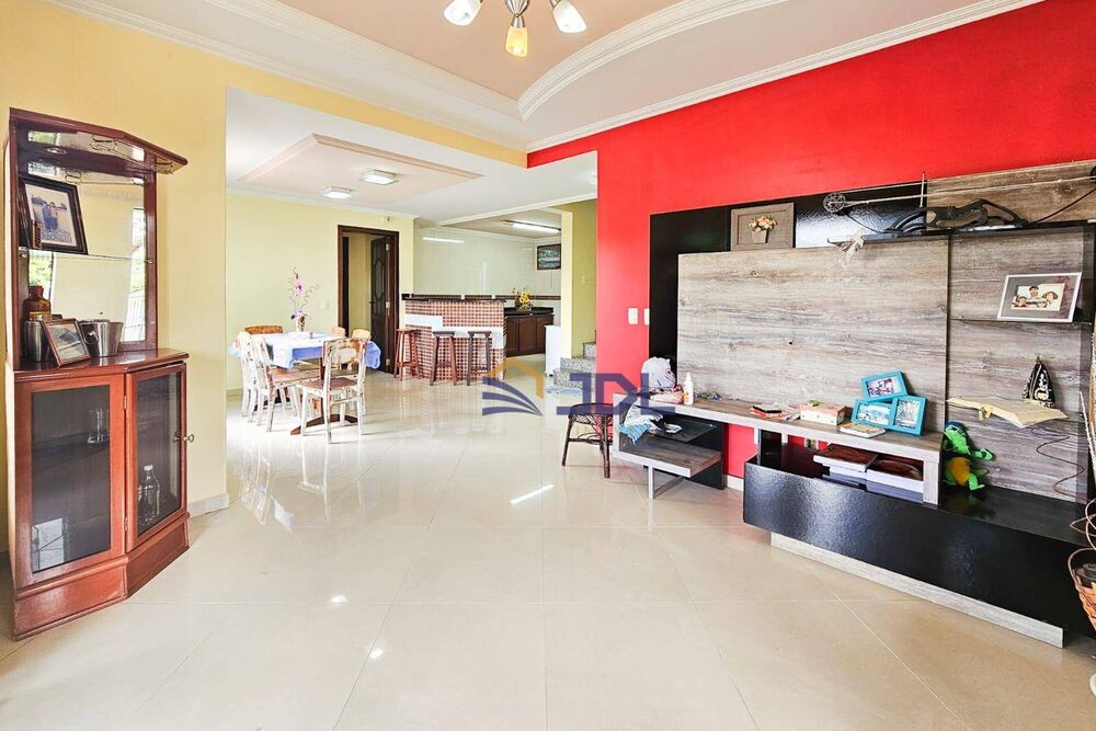 Casa, 3 quartos, 184 m² - Foto 3