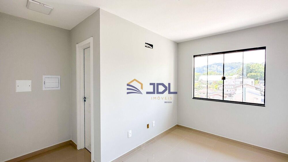Casa à venda com 2 quartos, 115m² - Foto 5