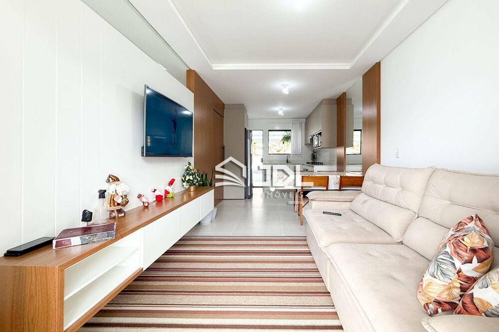 Casa, 2 quartos, 70 m² - Foto 1