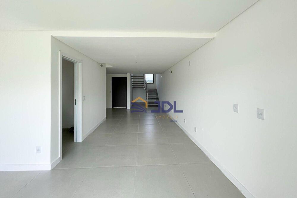 Casa à venda com 3 quartos, 137m² - Foto 4