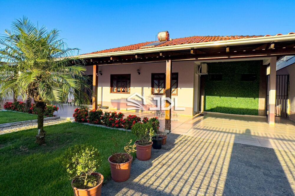 Casa, 4 quartos, 250 m² - Foto 4