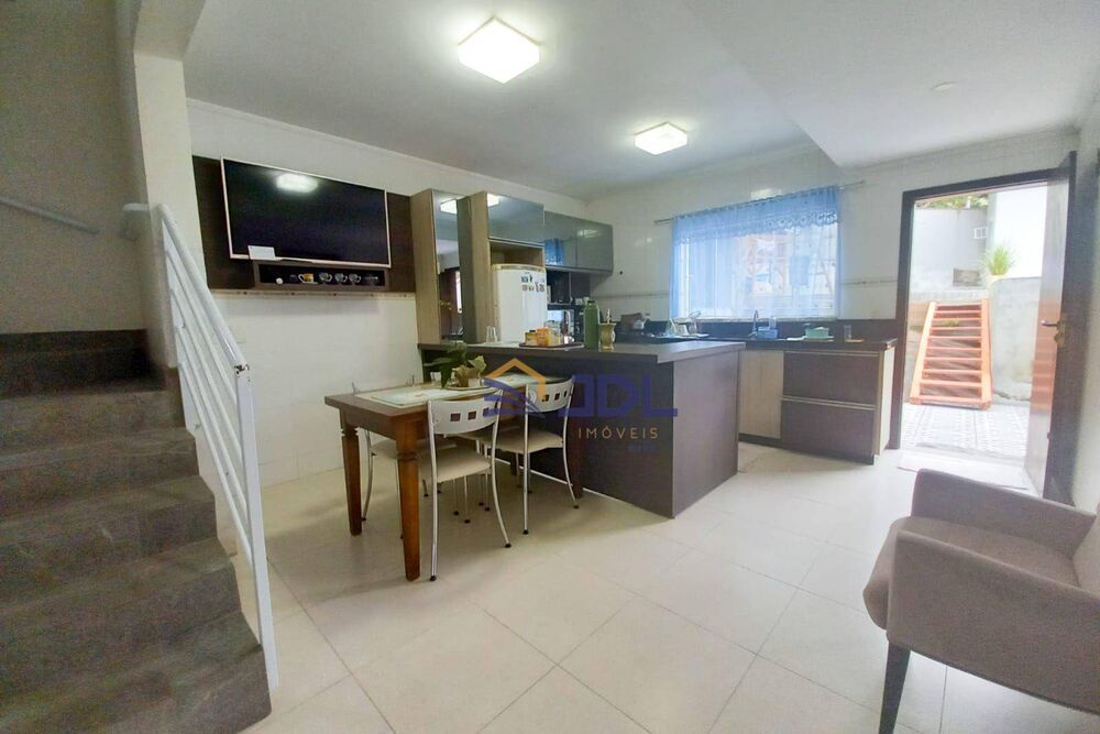 Casa, 3 quartos, 180 m² - Foto 4