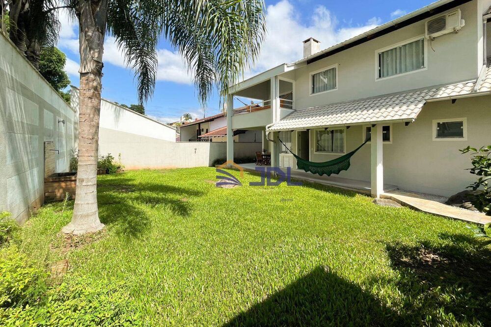 Casa, 3 quartos, 281 m² - Foto 4