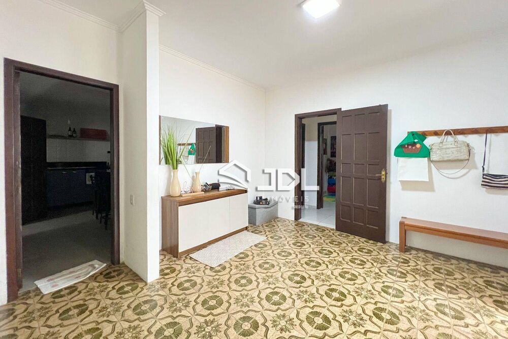 Casa, 4 quartos, 233 m² - Foto 2