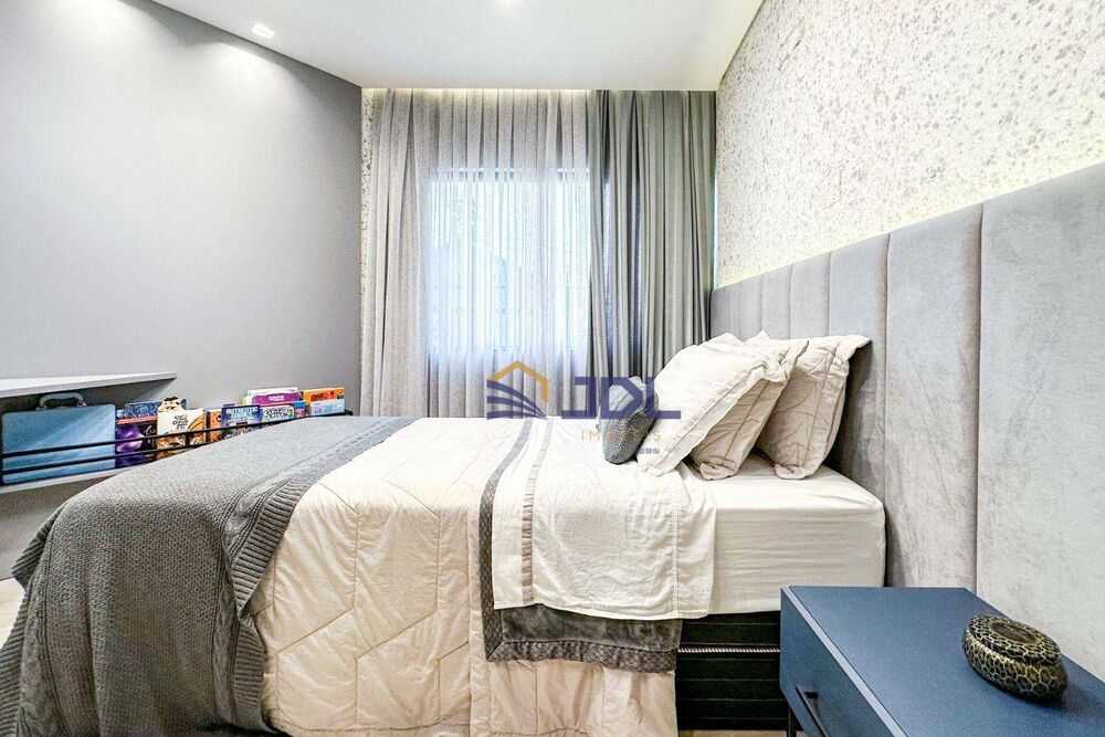 Casa à venda com 4 quartos, 399m² - Foto 2
