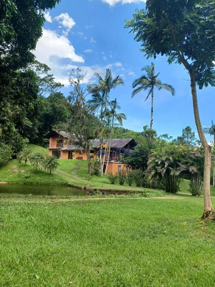 Sítio, 7 quartos, 110 m² - Foto 2