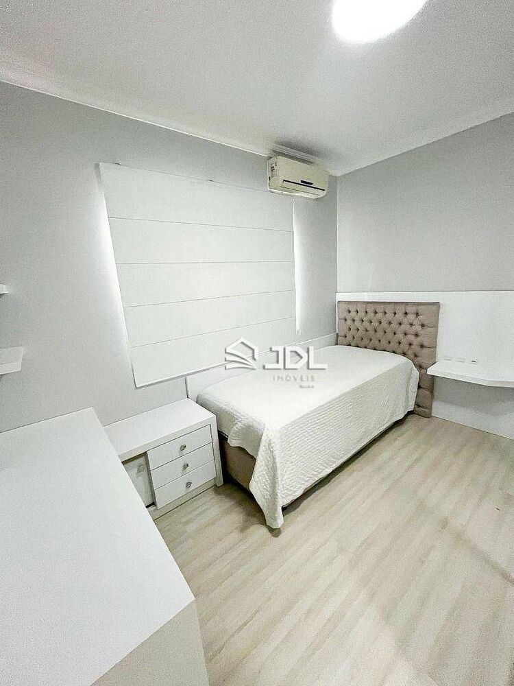 Casa à venda com 3 quartos, 169m² - Foto 3