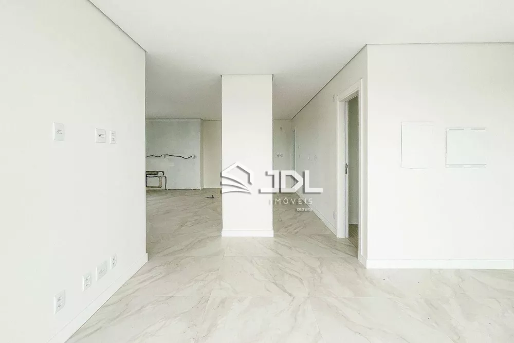 Apartamento à venda com 2 quartos, 151m² - Foto 6