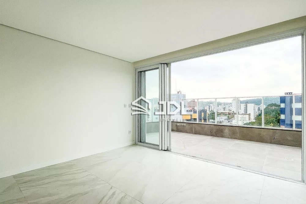 Apartamento à venda com 2 quartos, 151m² - Foto 8