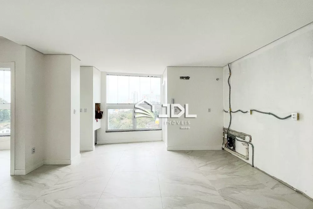 Apartamento à venda com 2 quartos, 151m² - Foto 5