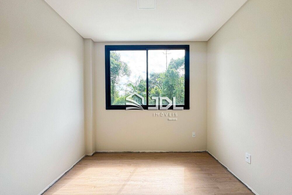 Casa à venda com 3 quartos, 204m² - Foto 7