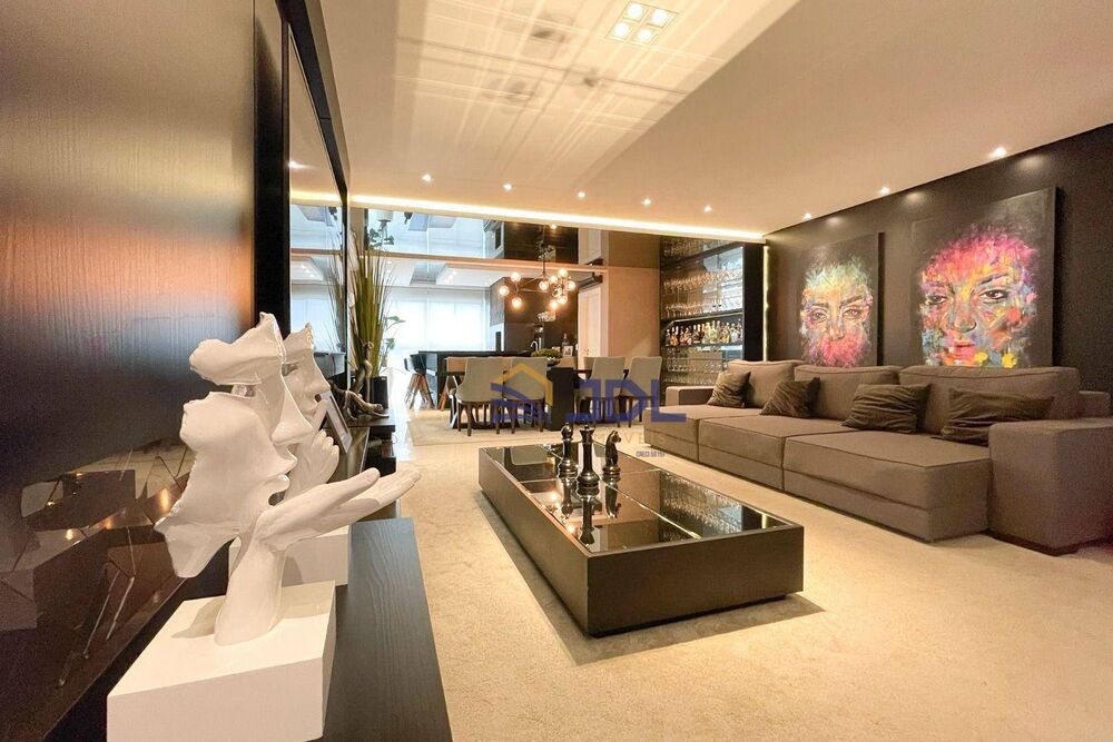 Apartamento, 3 quartos, 203 m² - Foto 2