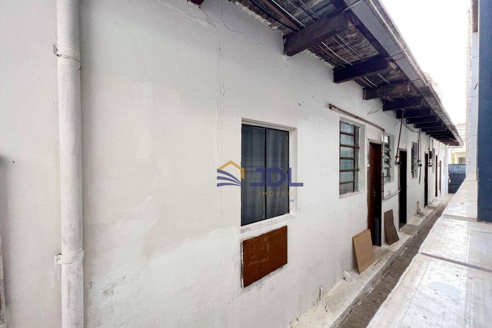 Casa à venda com 3 quartos, 200m² - Foto 3