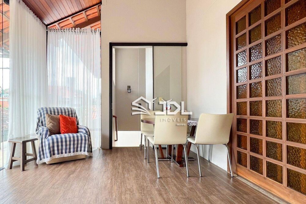 Casa, 3 quartos, 326 m² - Foto 24