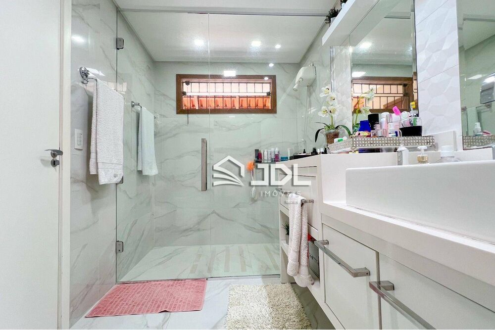 Casa, 3 quartos, 326 m² - Foto 17