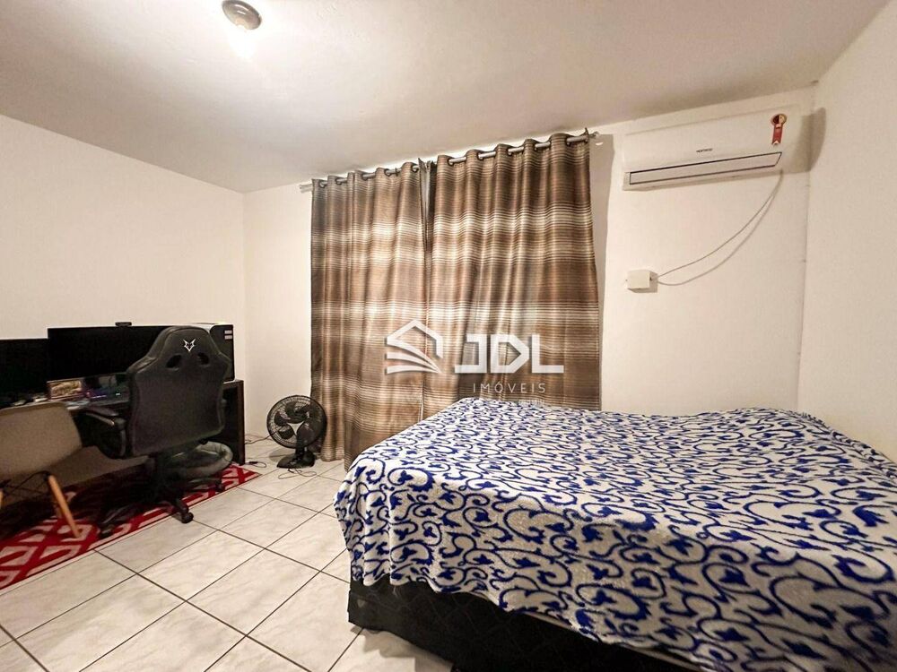 Casa à venda com 3 quartos, 158m² - Foto 18