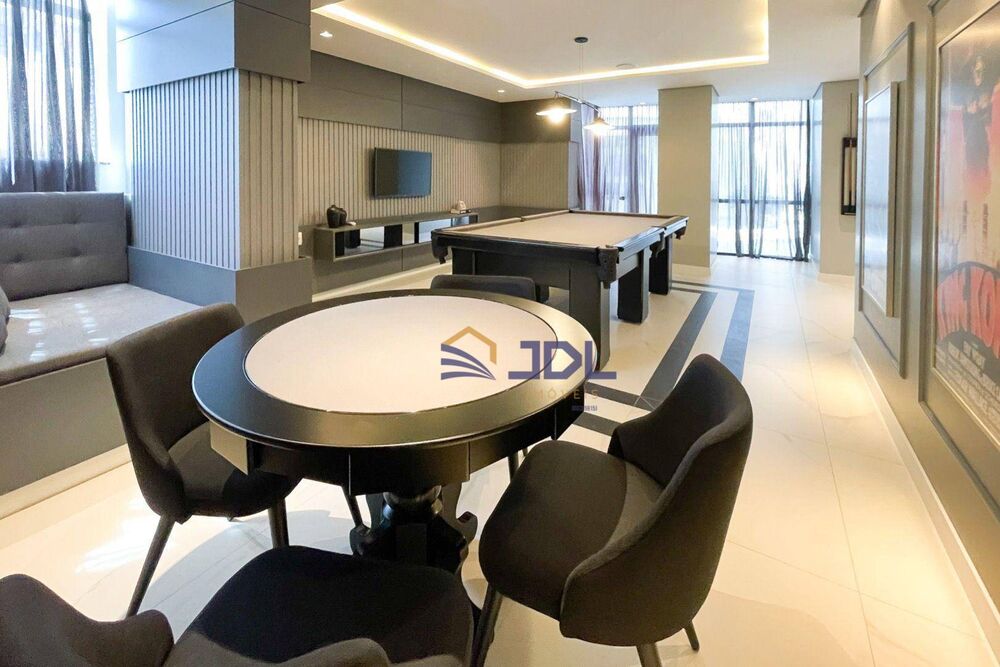 Apartamento à venda com 3 quartos, 148m² - Foto 4