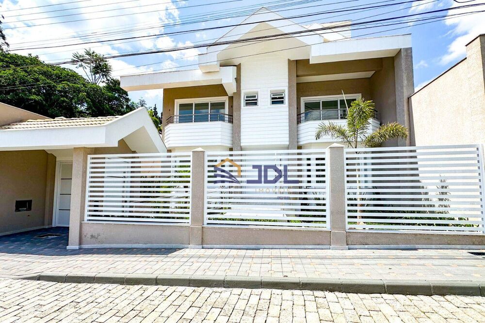 Casa, 3 quartos, 440 m² - Foto 1