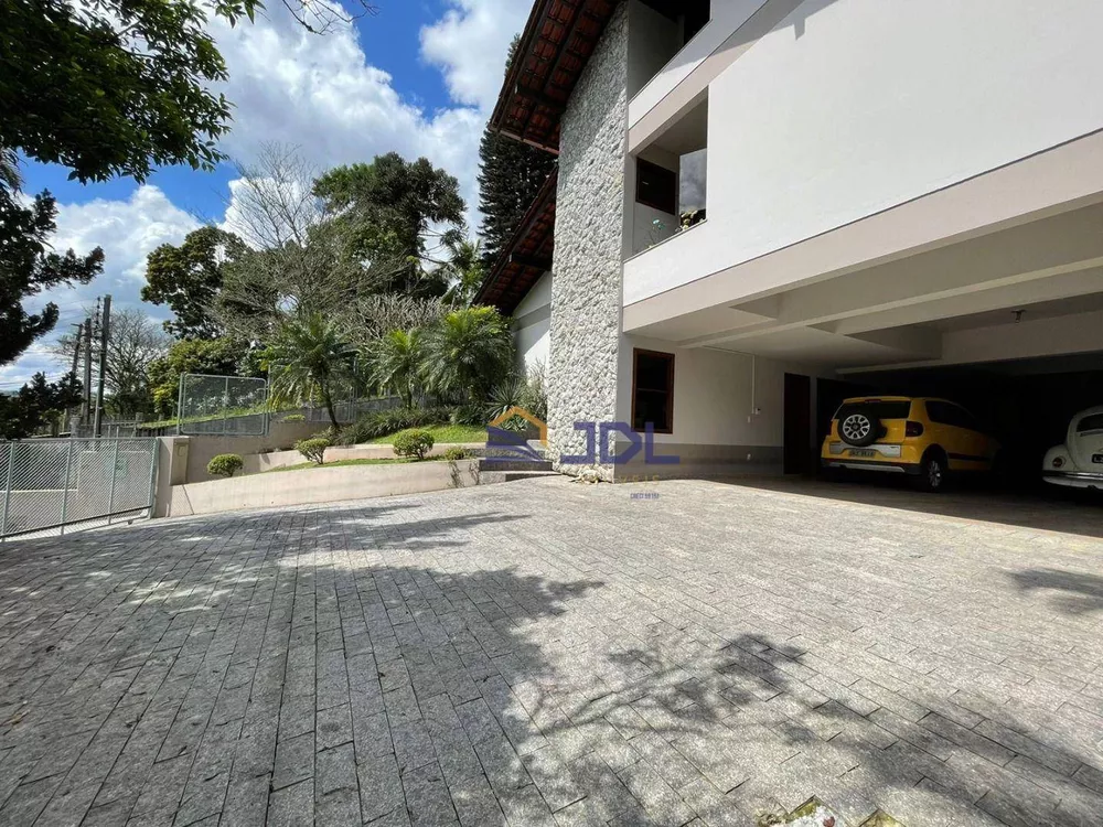 Casa à venda com 3 quartos, 467m² - Foto 2