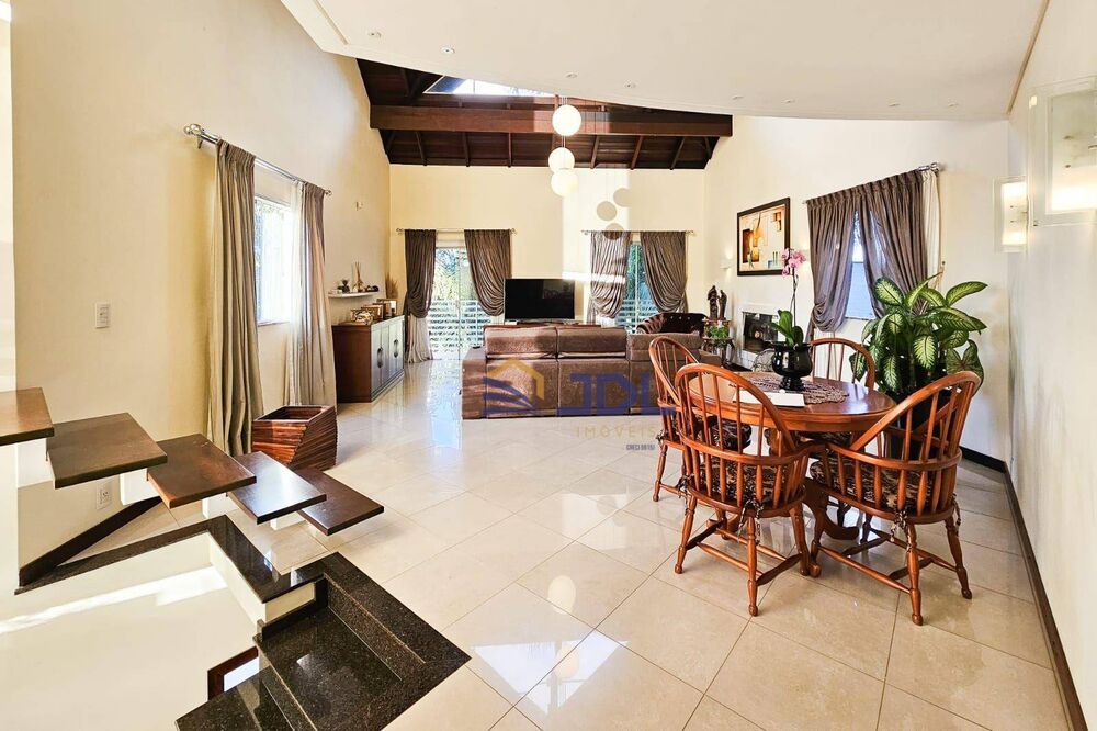 Casa, 2 quartos, 239 m² - Foto 5