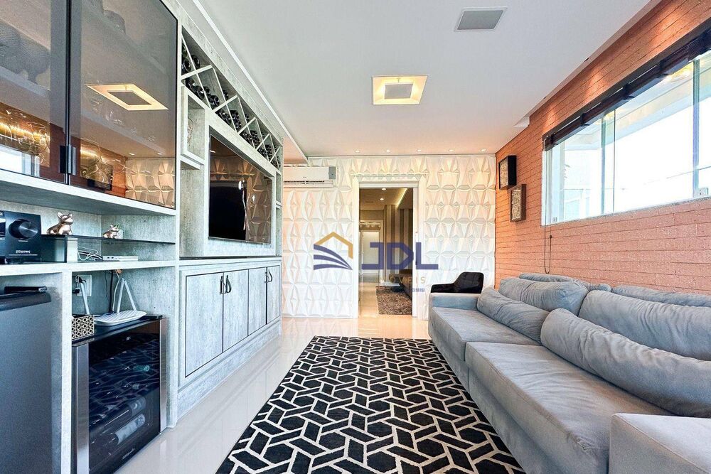 Cobertura à venda com 3 quartos, 201m² - Foto 10