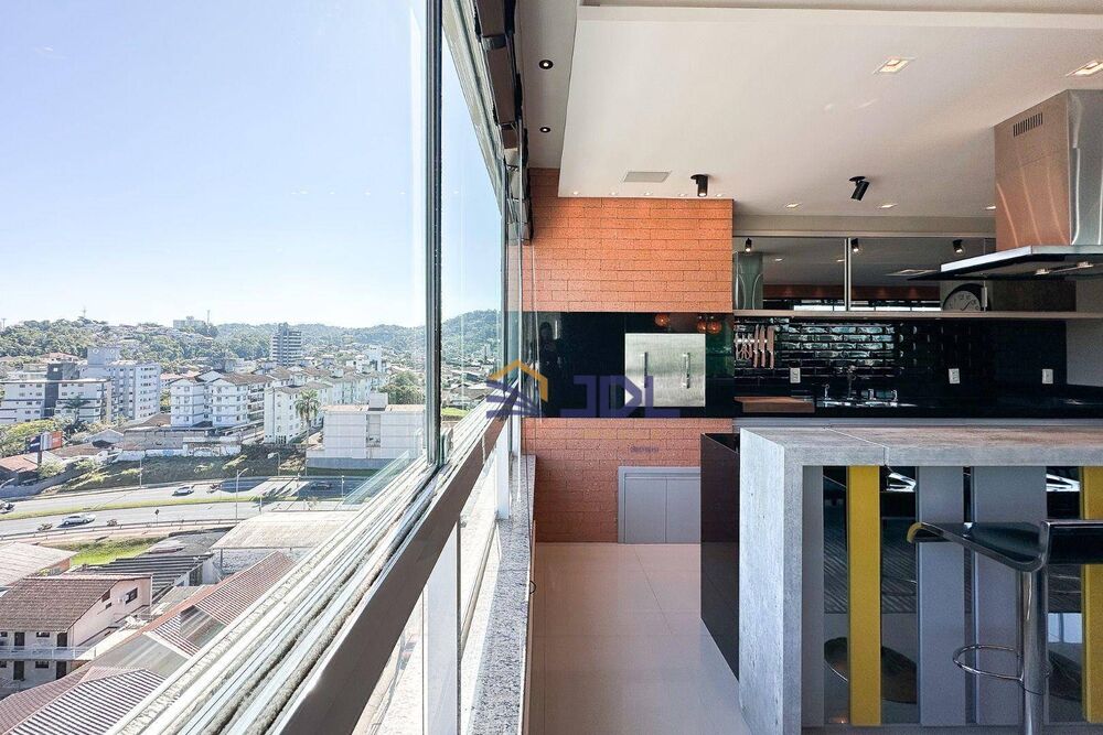 Cobertura à venda com 3 quartos, 201m² - Foto 4