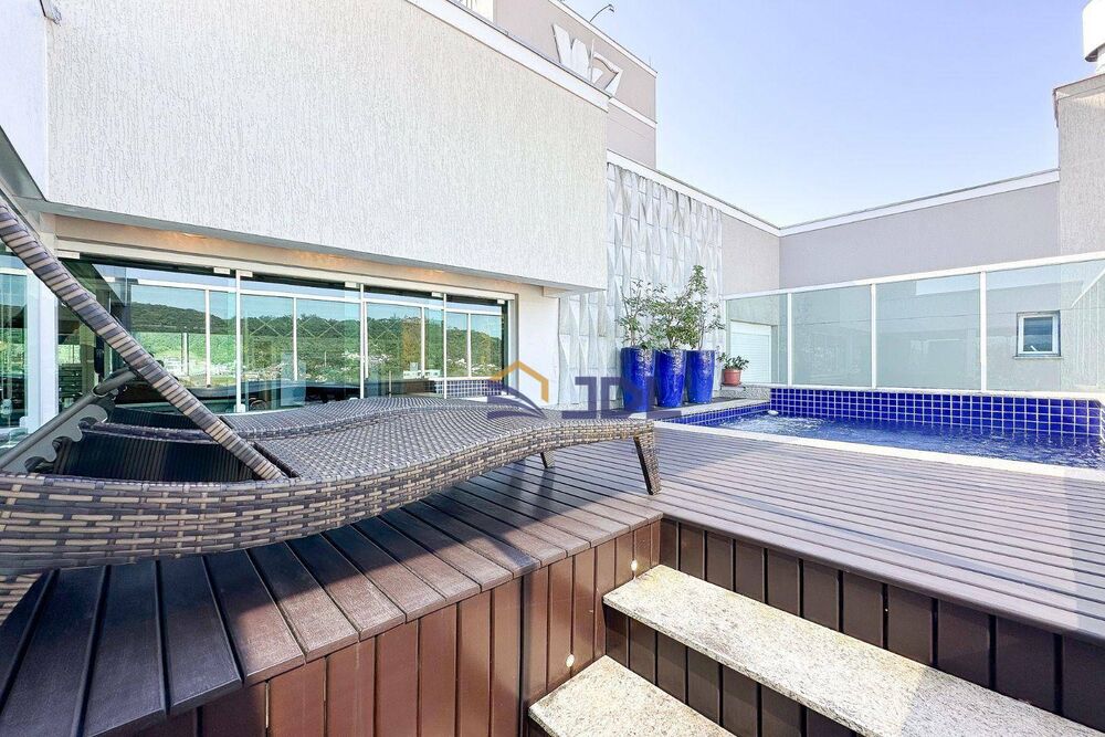 Cobertura à venda com 3 quartos, 201m² - Foto 14