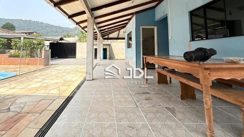 Casa à venda com 4 quartos, 393M2 - Foto 1