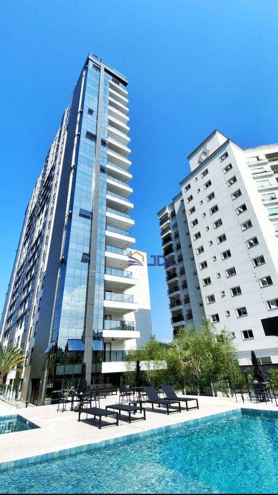 Apartamento à venda com 4 quartos, 265m² - Foto 1