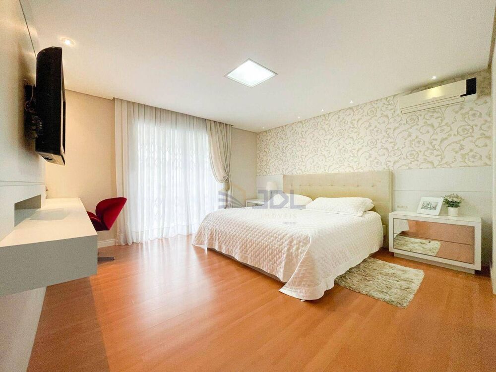 Casa, 3 quartos, 260 m² - Foto 3
