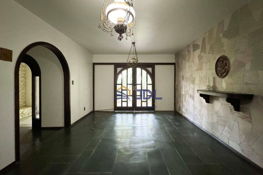 Casa, 3 quartos, 306 m² - Foto 2