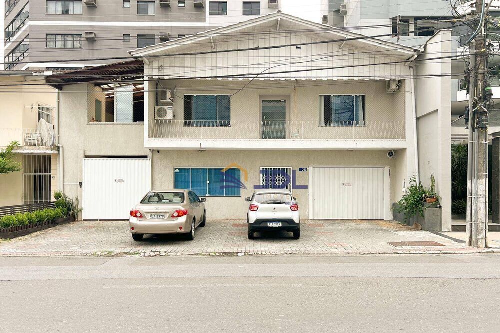 Casa, 3 quartos, 370 m² - Foto 1