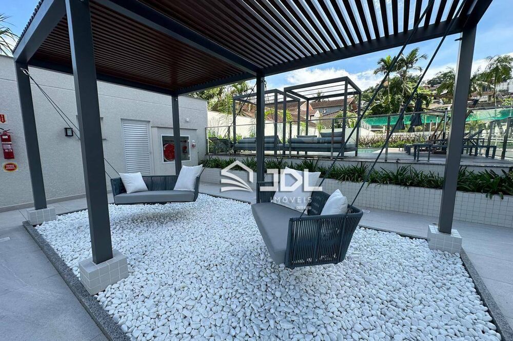 Apartamento à venda com 3 quartos, 107m² - Foto 4