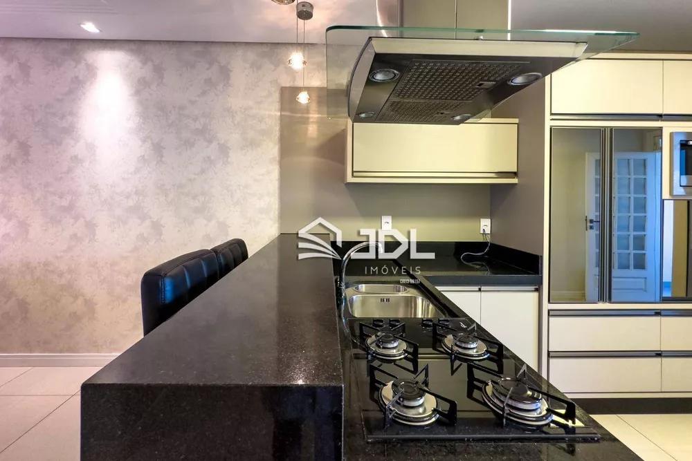 Casa, 3 quartos, 269 m² - Foto 1
