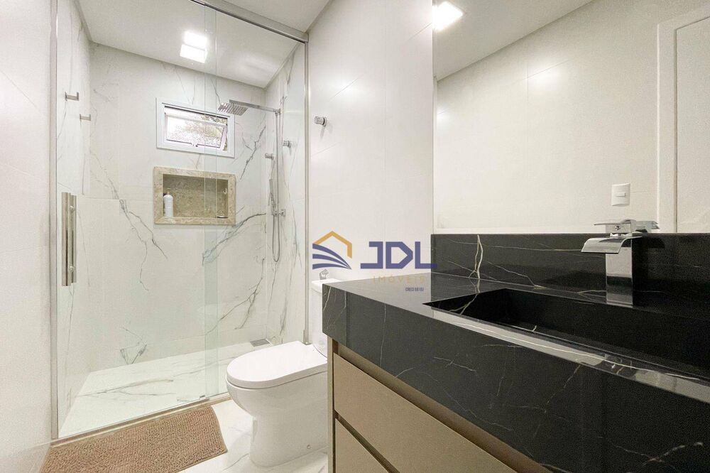 Casa à venda com 3 quartos, 255m² - Foto 4