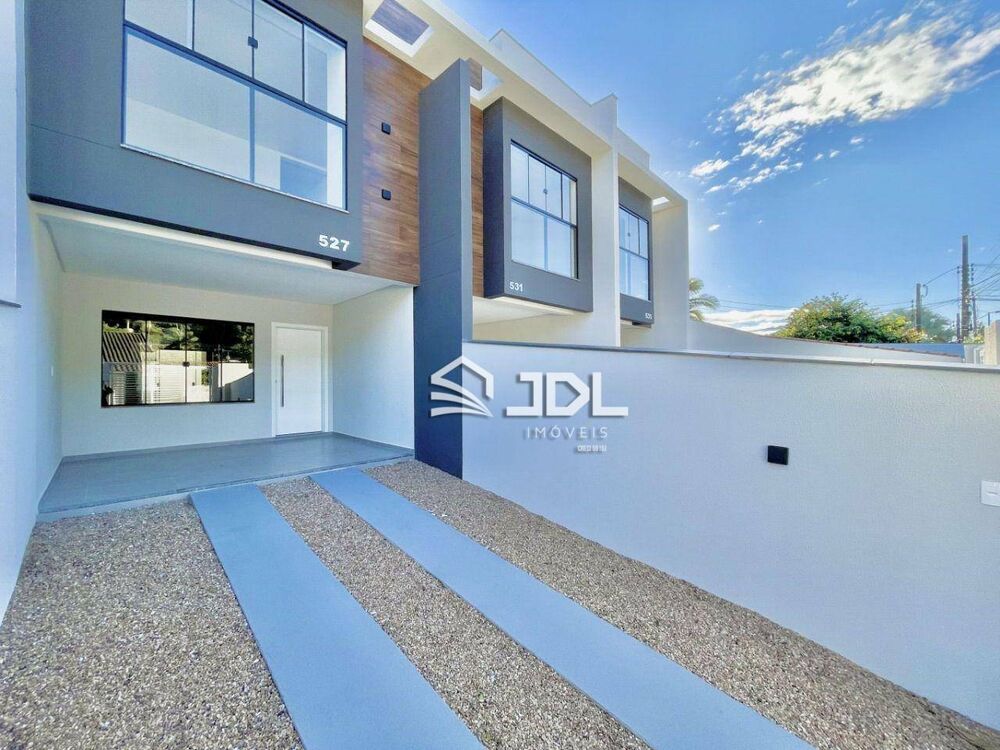 Casa à venda com 3 quartos, 106m² - Foto 2