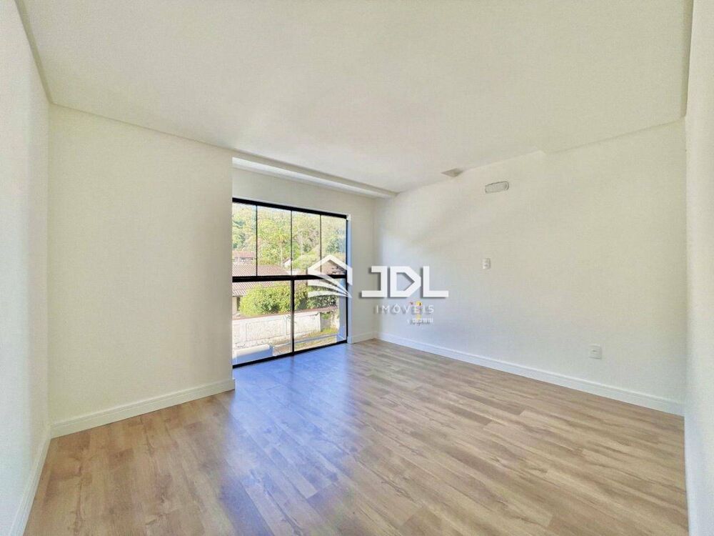 Casa à venda com 3 quartos, 106m² - Foto 9
