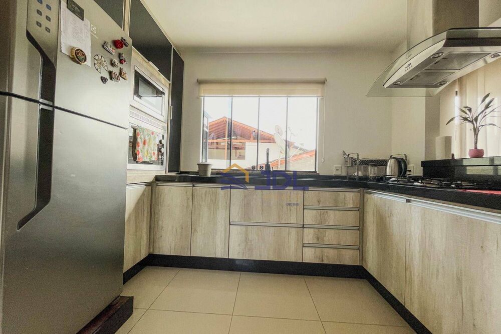 Casa, 3 quartos, 220 m² - Foto 14