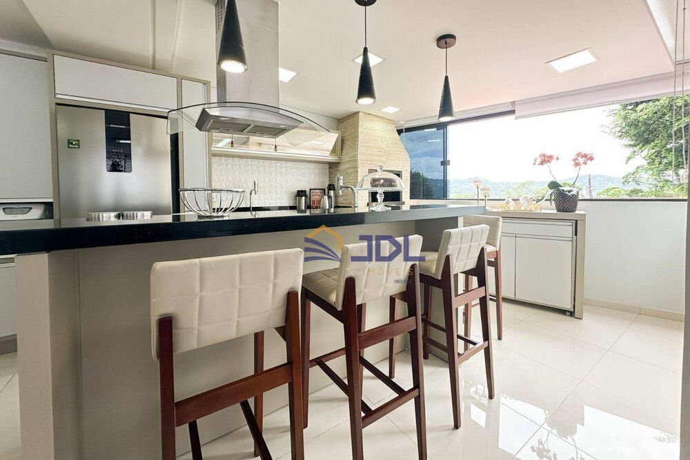 Casa, 4 quartos, 243 m² - Foto 2