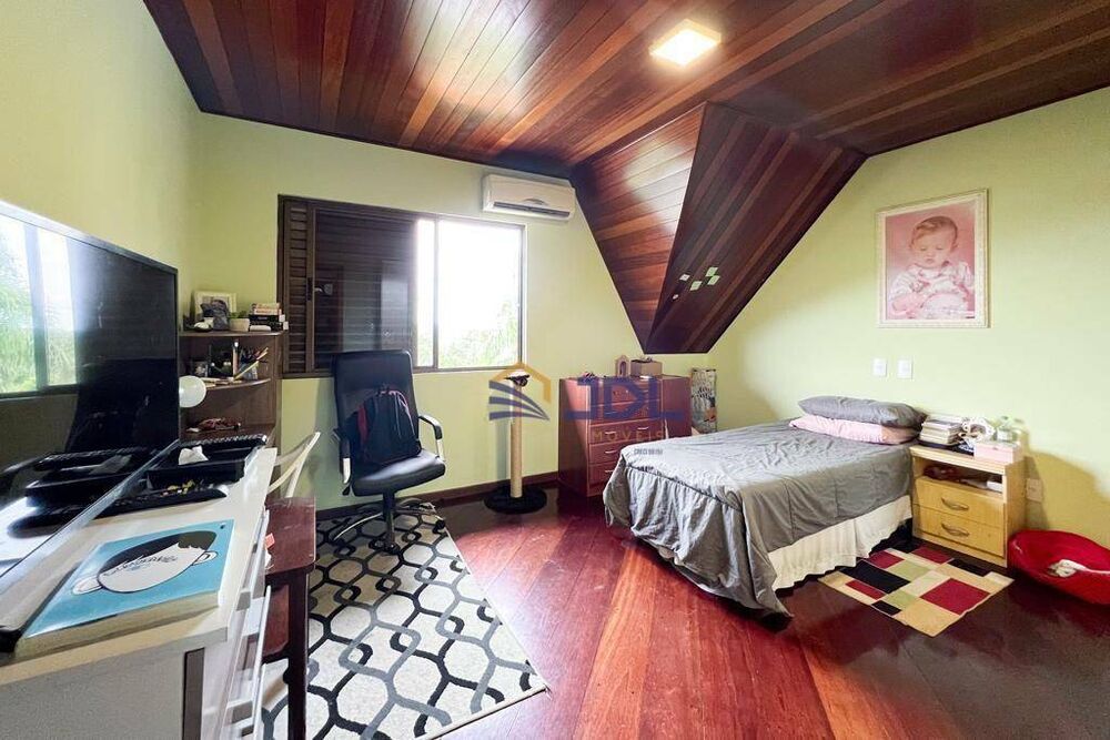 Casa à venda com 3 quartos, 457m² - Foto 19