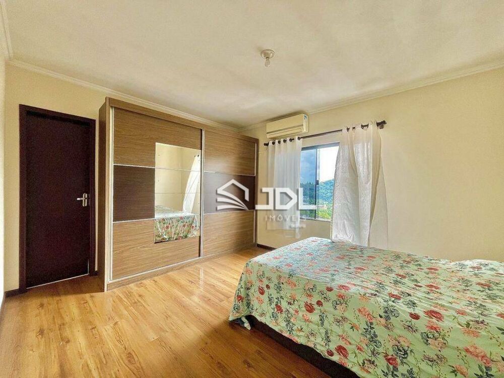 Casa, 3 quartos, 205 m² - Foto 17