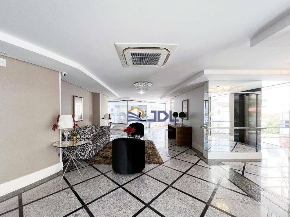 Apartamento à venda com 4 quartos, 320m² - Foto 4
