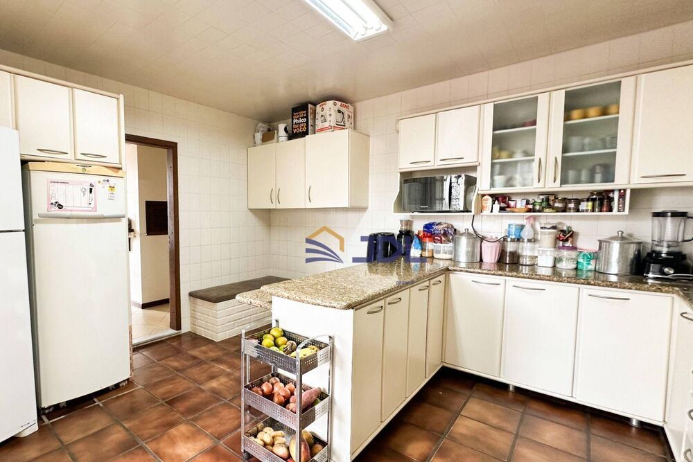 Casa, 4 quartos, 285 m² - Foto 4