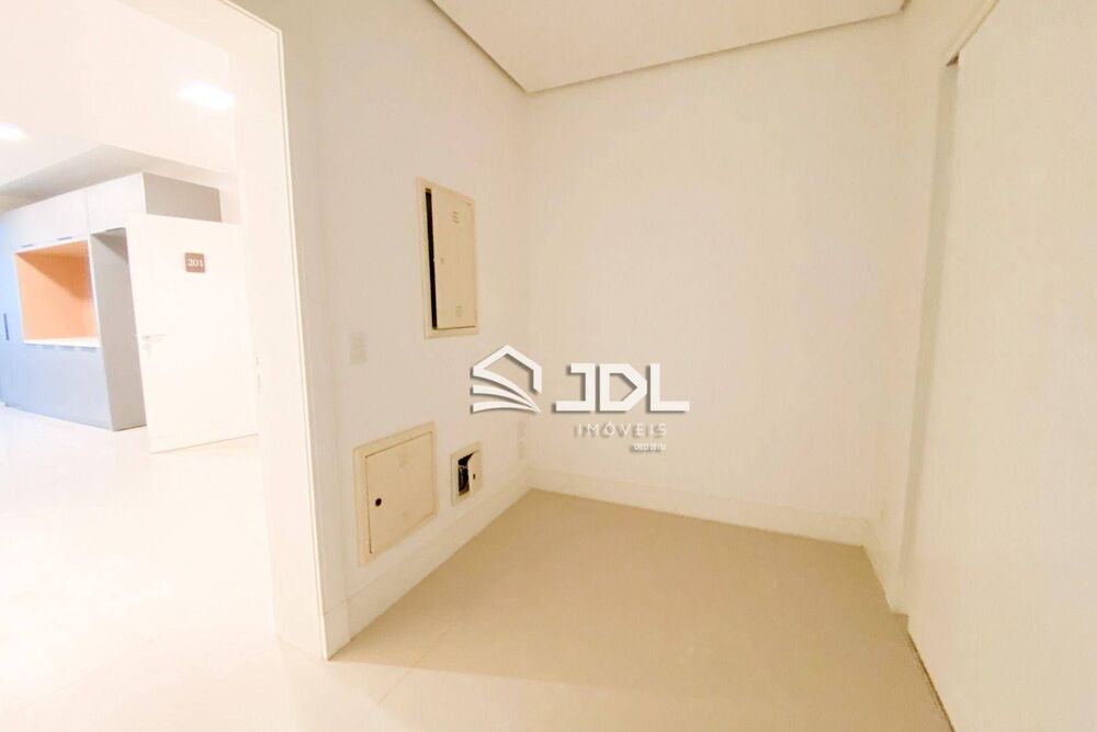 Apartamento, 3 quartos, 255 m² - Foto 1