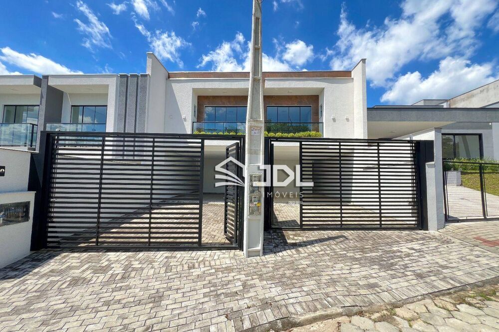 Casa à venda com 3 quartos, 153m² - Foto 2