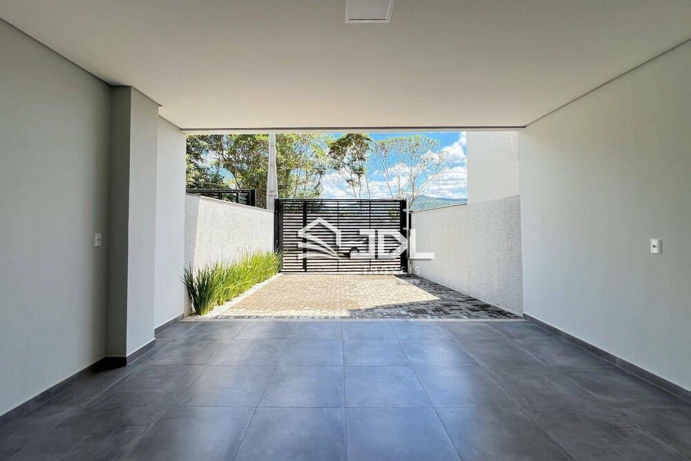 Casa à venda com 3 quartos, 153m² - Foto 3