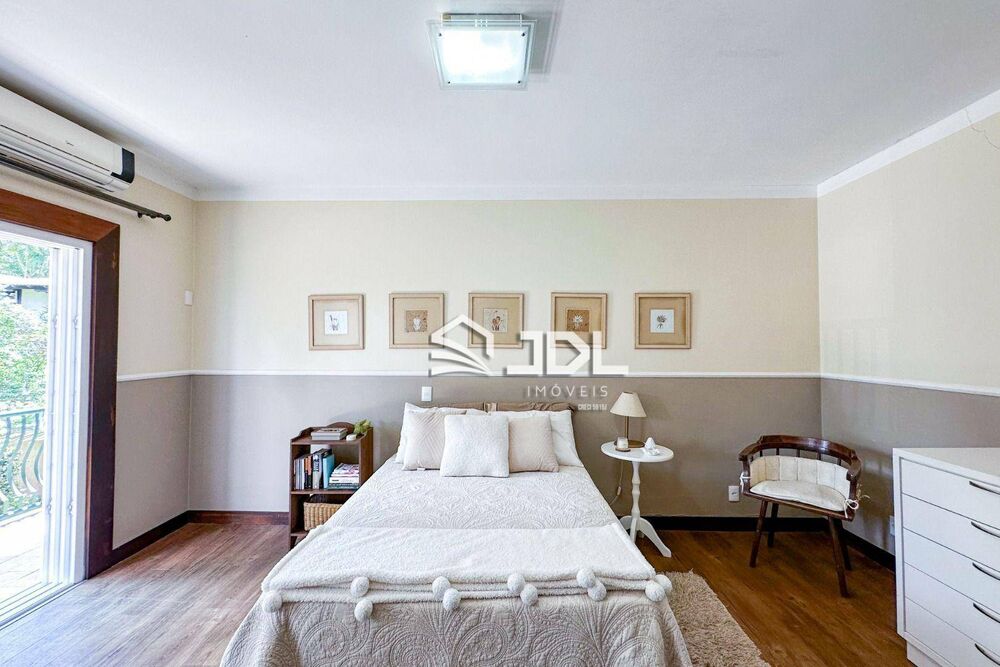 Casa à venda com 4 quartos, 914M2 - Foto 3